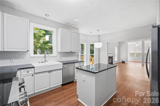 157 Lighthouse Road, Mount Holly, NC 28120