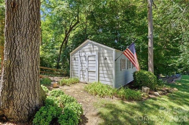 157 Lighthouse Road, Mount Holly, NC 28120