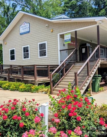157 Lighthouse Road, Mount Holly, NC 28120