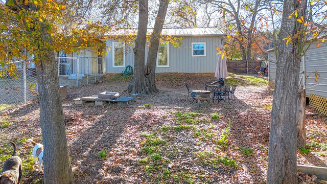 128 Meandering Way, Mabank, TX 75156