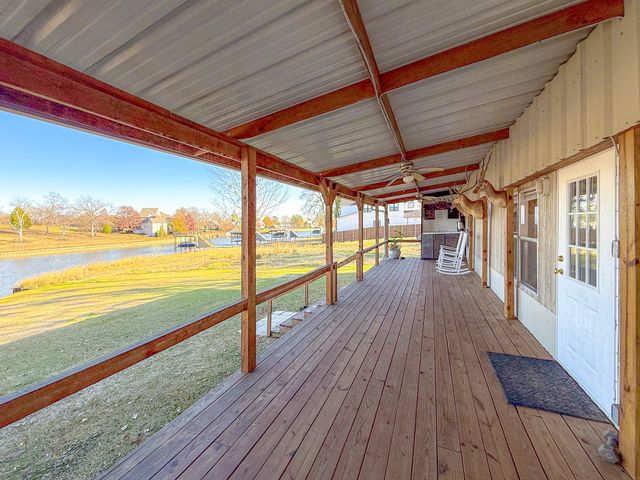 128 Meandering Way, Mabank, TX 75156