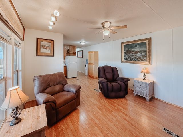 128 Meandering Way, Mabank, TX 75156