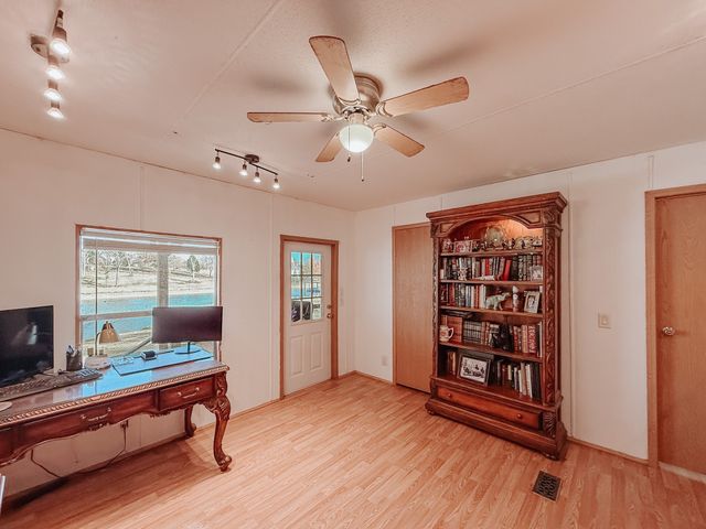 128 Meandering Way, Mabank, TX 75156