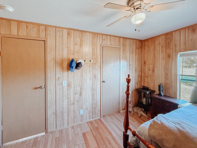 128 Meandering Way, Mabank, TX 75156