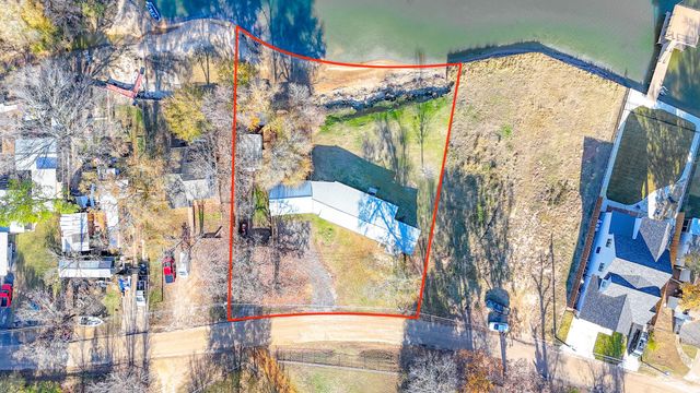 128 Meandering Way, Mabank, TX 75156