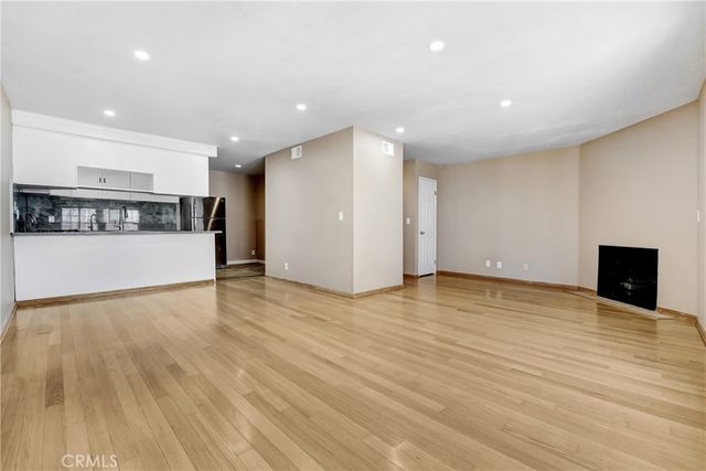 4189 Vineland Avenue 108, North Hollywood, CA 91602