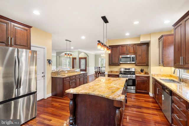 33 DONELSON ST, Alexandria, VA 22304