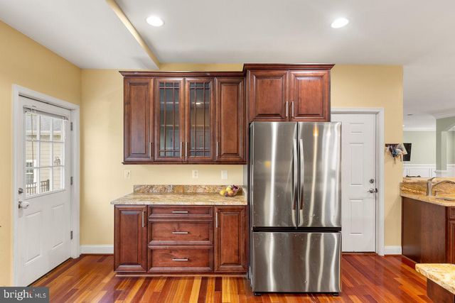 33 DONELSON ST, Alexandria, VA 22304