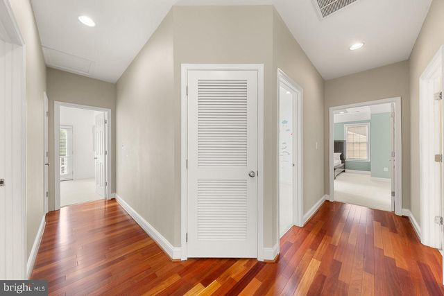 33 DONELSON ST, Alexandria, VA 22304