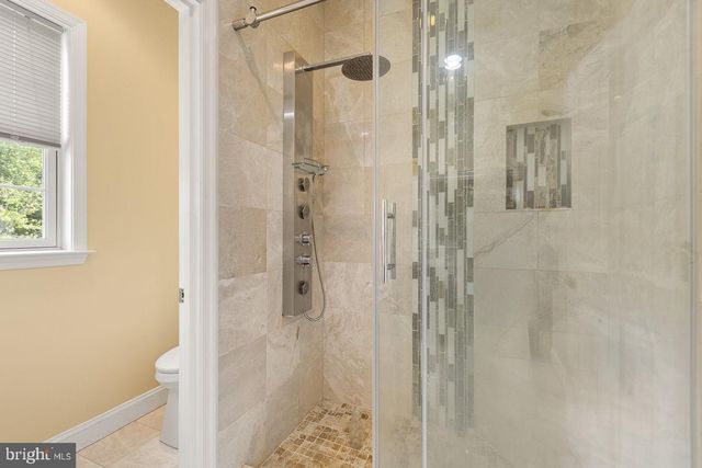 33 DONELSON ST, Alexandria, VA 22304