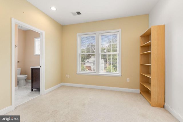 33 DONELSON ST, Alexandria, VA 22304