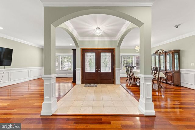 33 DONELSON ST, Alexandria, VA 22304