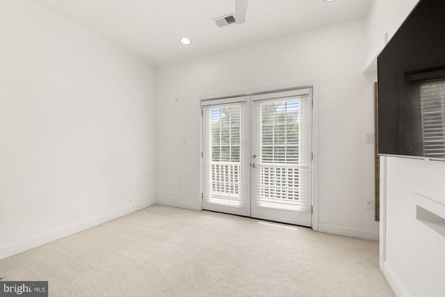 33 DONELSON ST, Alexandria, VA 22304