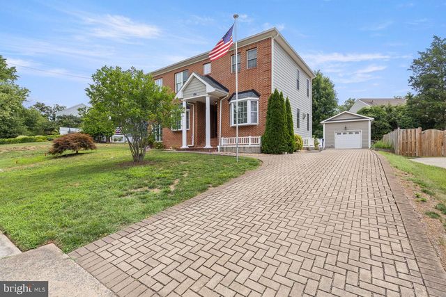 33 DONELSON ST, Alexandria, VA 22304