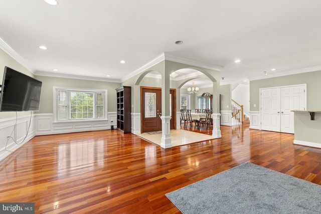 33 DONELSON ST, Alexandria, VA 22304