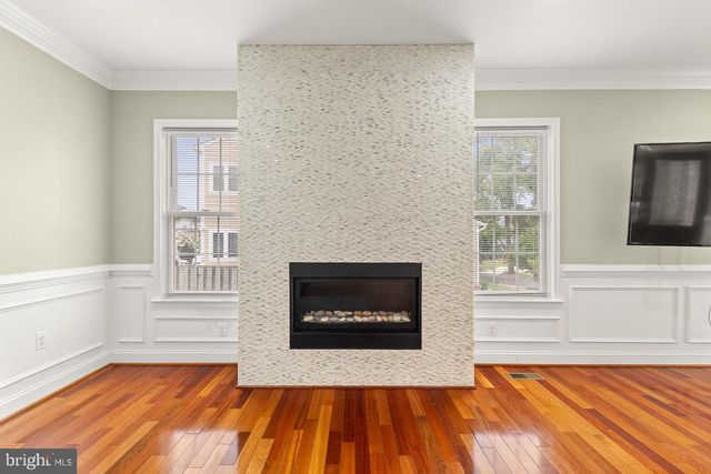33 DONELSON ST, Alexandria, VA 22304