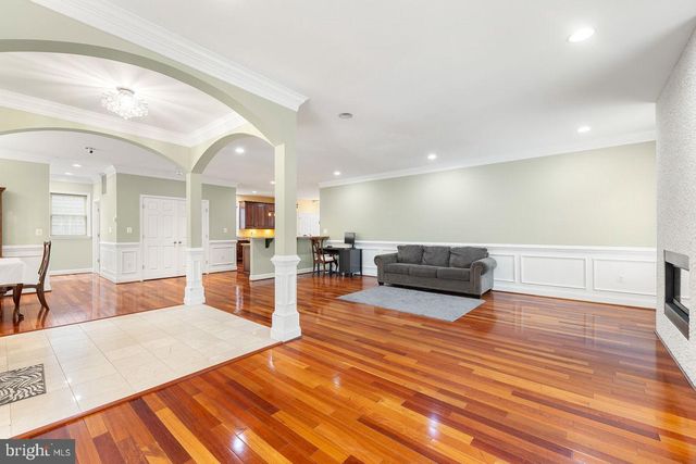 33 DONELSON ST, Alexandria, VA 22304