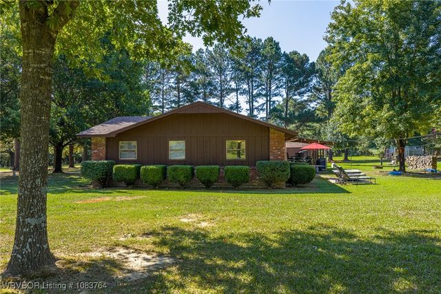 325 Six Mile Road, Magazine, AR 72943