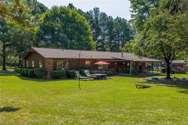 325 Six Mile Road, Magazine, AR 72943
