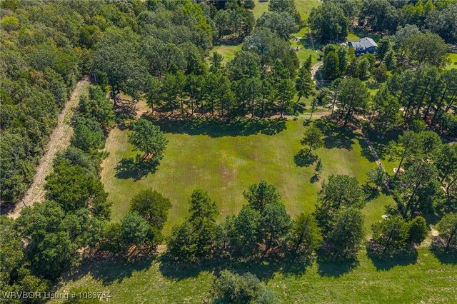 325 Six Mile Road, Magazine, AR 72943