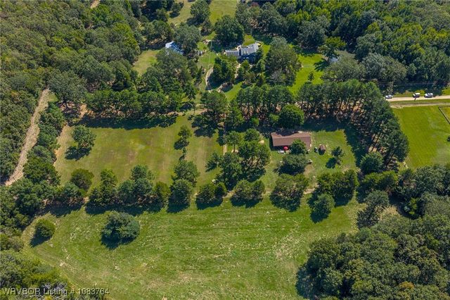 325 Six Mile Road, Magazine, AR 72943