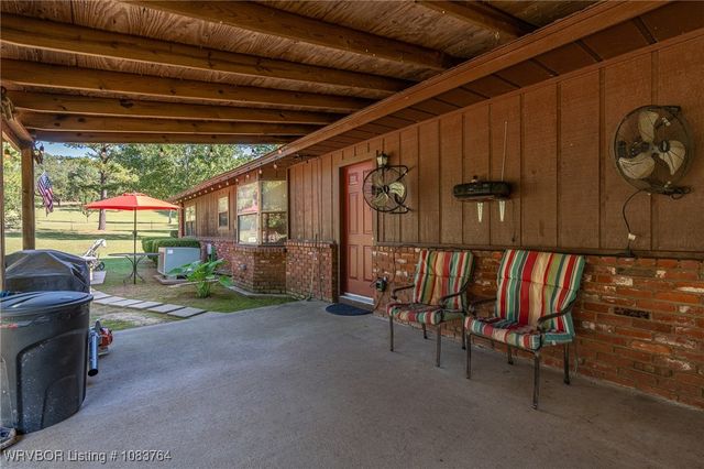 325 Six Mile Road, Magazine, AR 72943