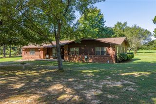 325 Six Mile Road, Magazine, AR 72943