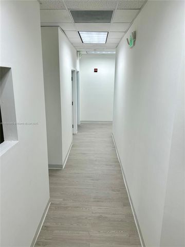 10305 NW 41st St 221, Doral, FL 33178