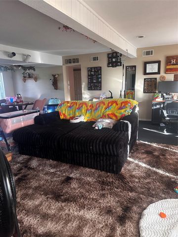 2236 Ridgewood Drive, West Columbia, TX 77486