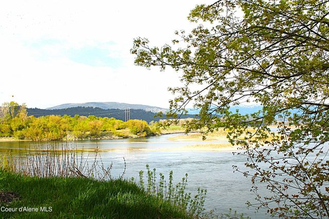 6209 Florida St, Bonners Ferry, ID 83805