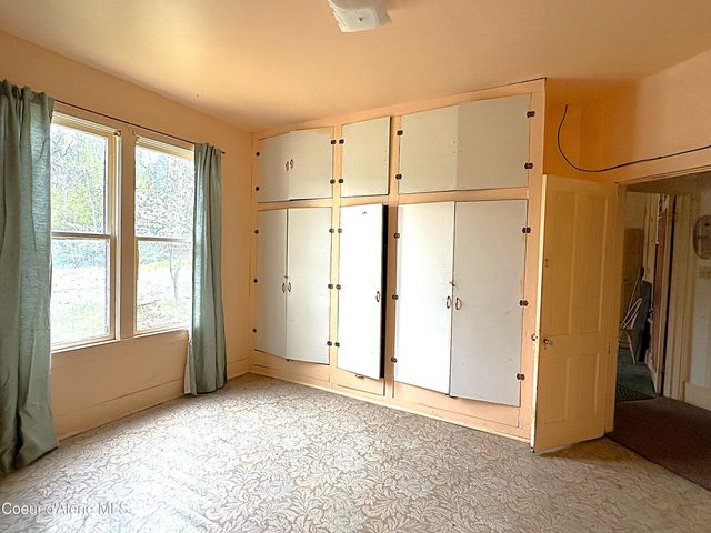 6209 Florida St, Bonners Ferry, ID 83805