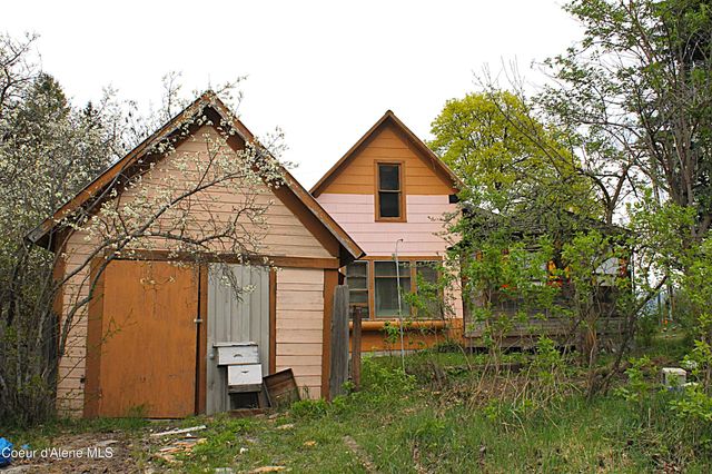 6209 Florida St, Bonners Ferry, ID 83805