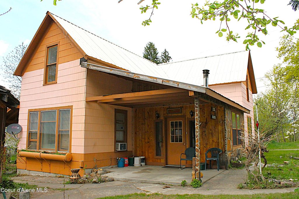 6209 Florida St, Bonners Ferry, ID 83805