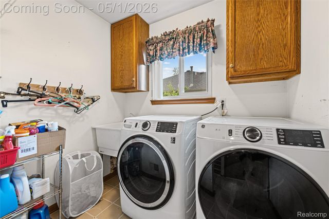 54860 Pimenta Drive, Macomb Township, MI 48042
