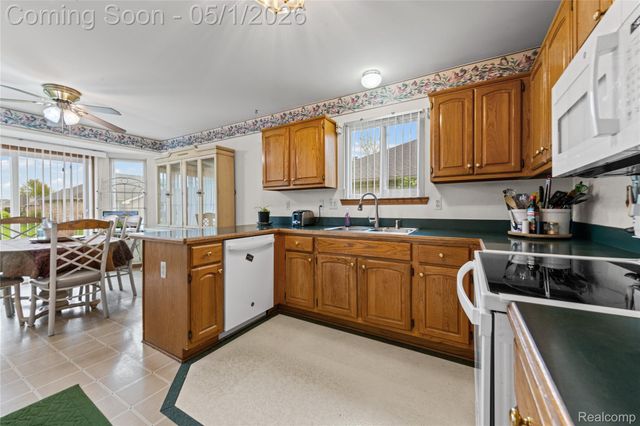 54860 Pimenta Drive, Macomb Township, MI 48042