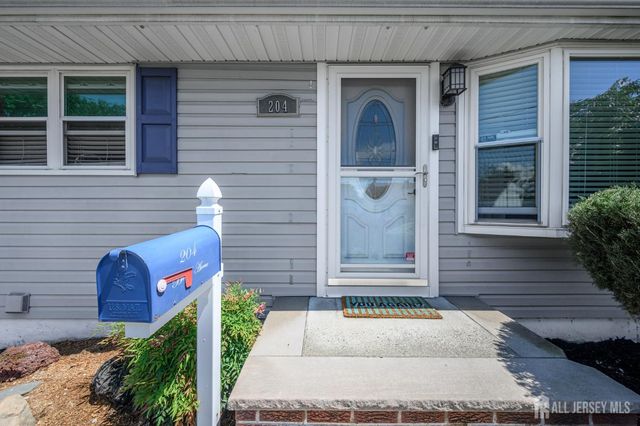 204 Brown Avenue, Iselin, NJ 08830
