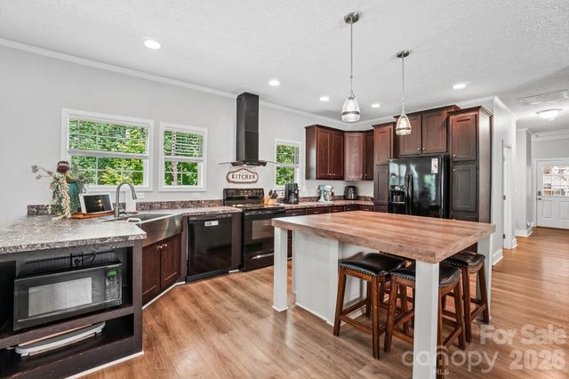 51 Hermit Springs Trail, Hendersonville, NC 28739