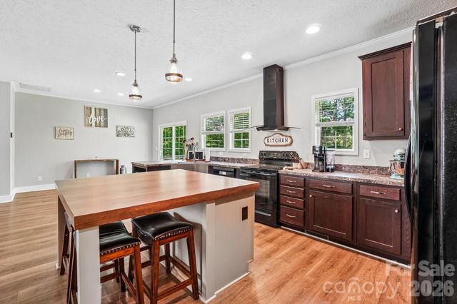 51 Hermit Springs Trail, Hendersonville, NC 28739