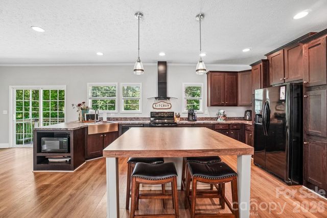 51 Hermit Springs Trail, Hendersonville, NC 28739