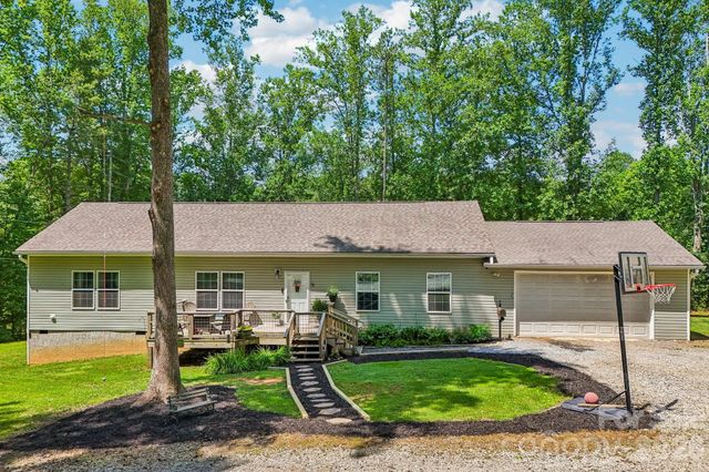 51 Hermit Springs Trail, Hendersonville, NC 28739