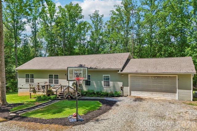 51 Hermit Springs Trail, Hendersonville, NC 28739