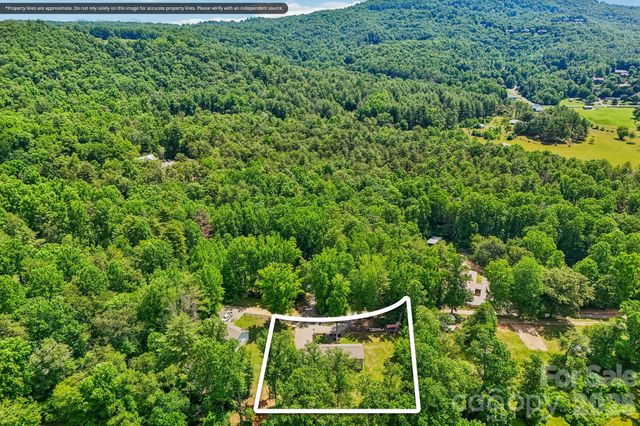 51 Hermit Springs Trail, Hendersonville, NC 28739