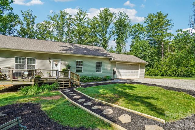 51 Hermit Springs Trail, Hendersonville, NC 28739