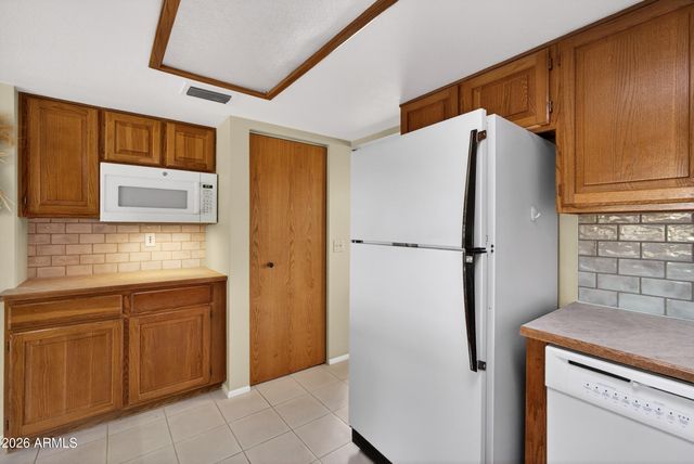 1650 E GRANDVIEW Street, Mesa, AZ 85203