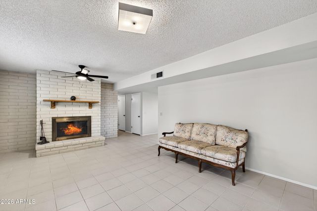 1650 E GRANDVIEW Street, Mesa, AZ 85203