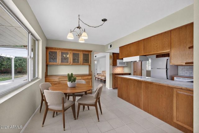 1650 E GRANDVIEW Street, Mesa, AZ 85203