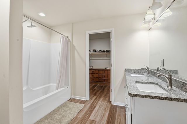 2468 Birch Avenue, Whiting, IN 46394