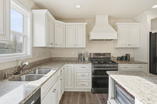 2468 Birch Avenue, Whiting, IN 46394