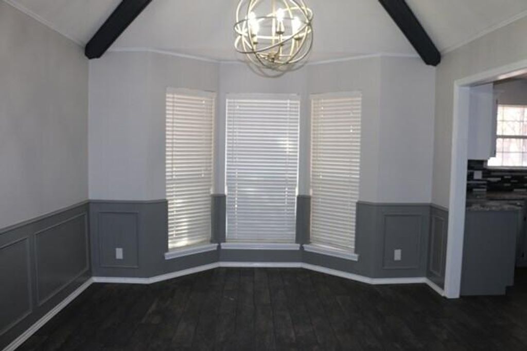 Image 3 of property listing at 4802 Royal Oak Drive, San Angelo, TX 76904