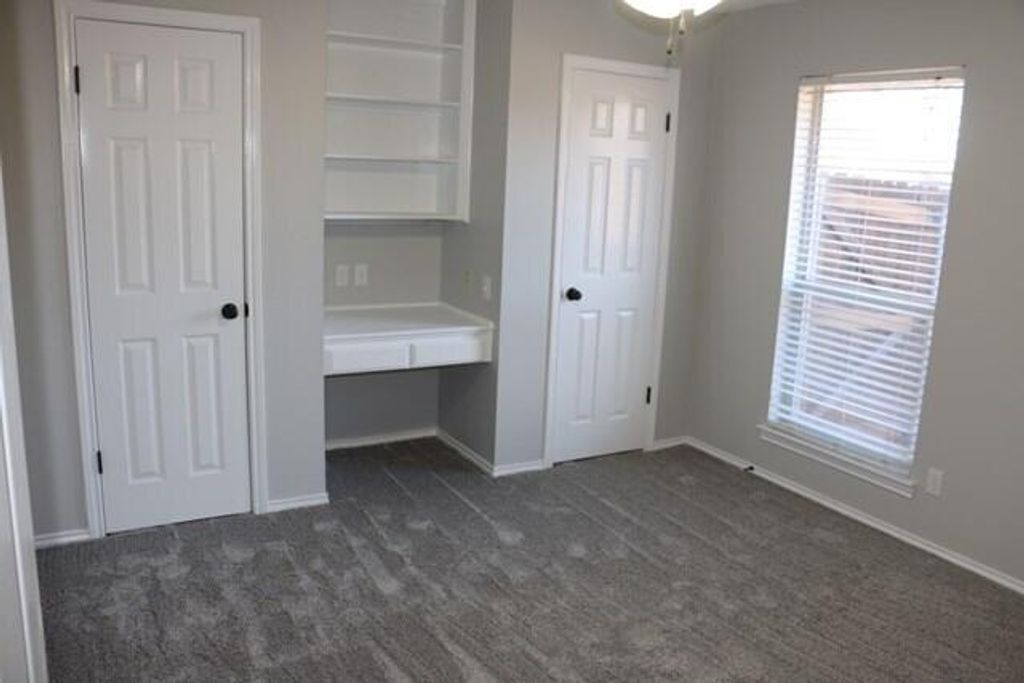 Image 6 of property listing at 4802 Royal Oak Drive, San Angelo, TX 76904